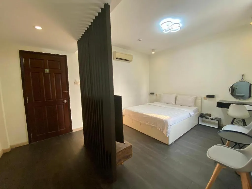 Amura Hotel Thu Duc Ho Chi Minh City 2*,