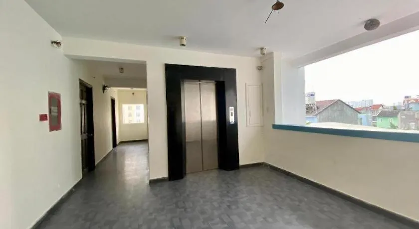 Amura Hotel Thu Duc Ho Chi Minh City 2*,